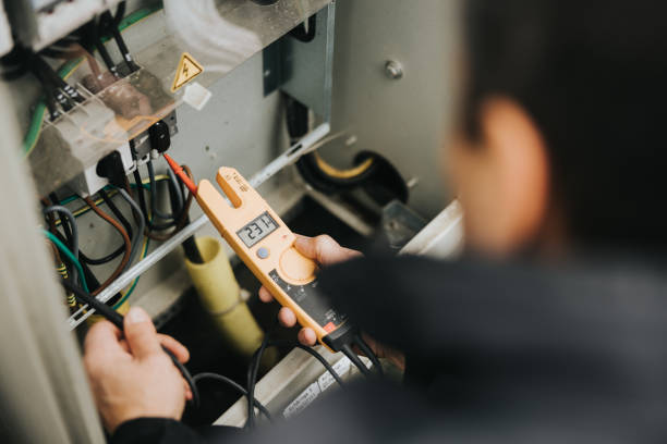 Best Affordable Emergency Electrician  in Fuller Heights, FL
